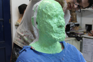 Taller de maquillaje en latex